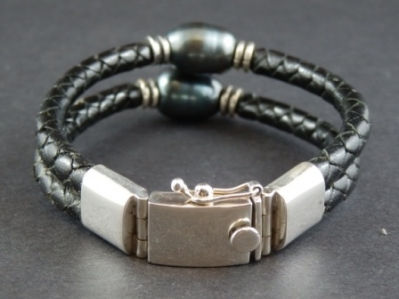 Thumbnail: Double Black Fresh Water Pearl Bracelet