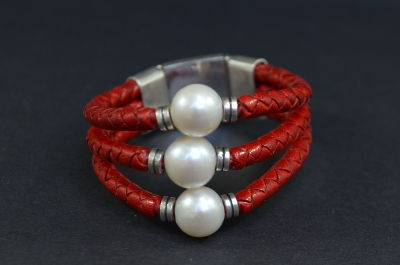 Thumbnail: Triple Pearl Sterling Silver Bracelet