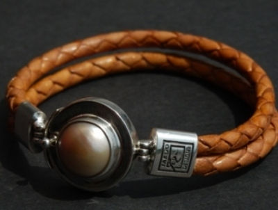 Thumbnail: Pink South Sea Pearl set in Sterling Silver