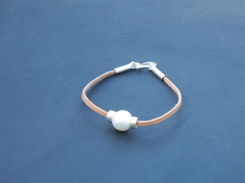 Thumbnail: Fresh Water Pearl bracelet with 2mm cord