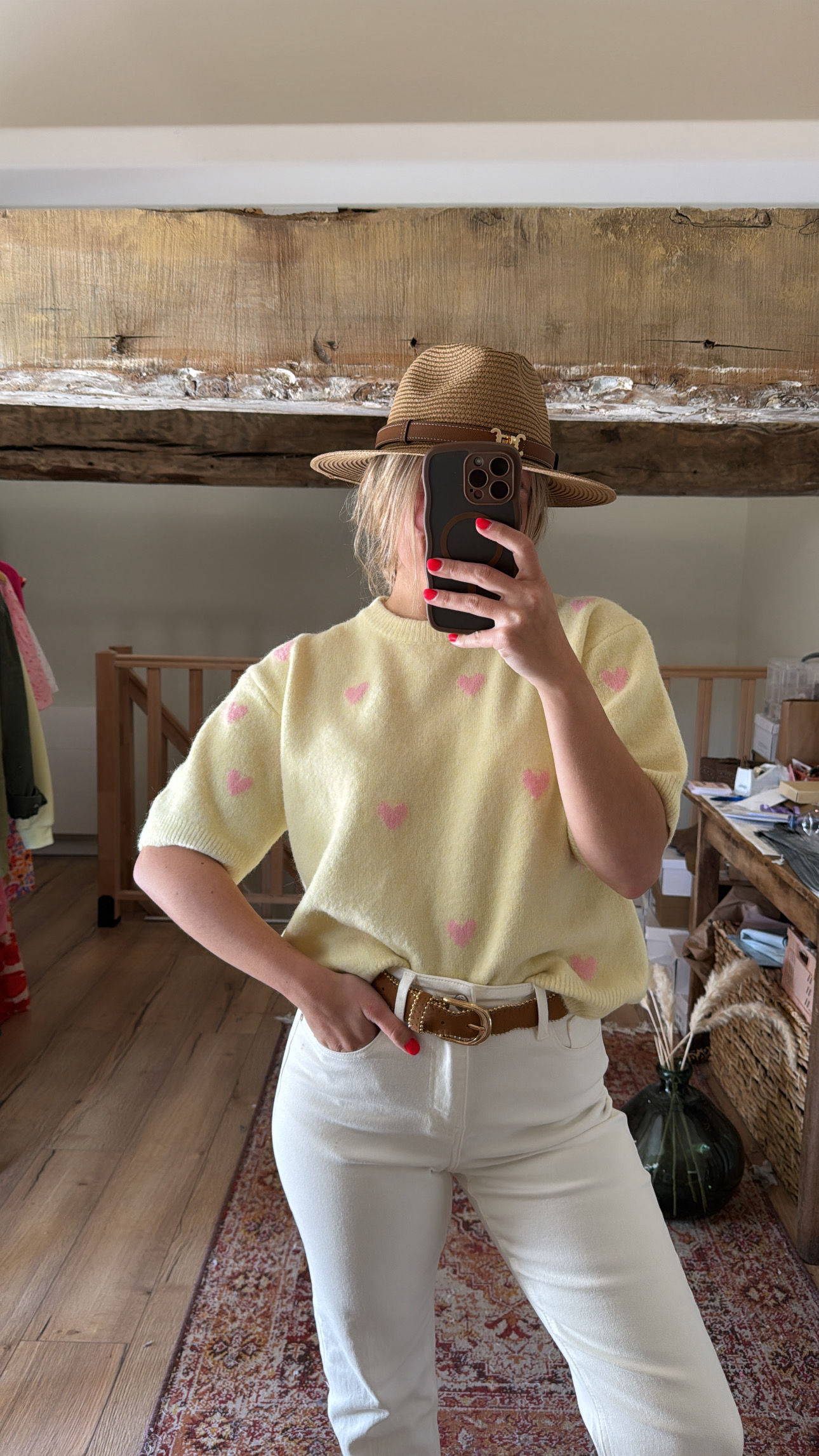 Pull Robin jaune et rose 