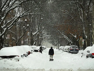Aproximação de nevasca nos EUA causa cancelamento de mais de 8 mil voos