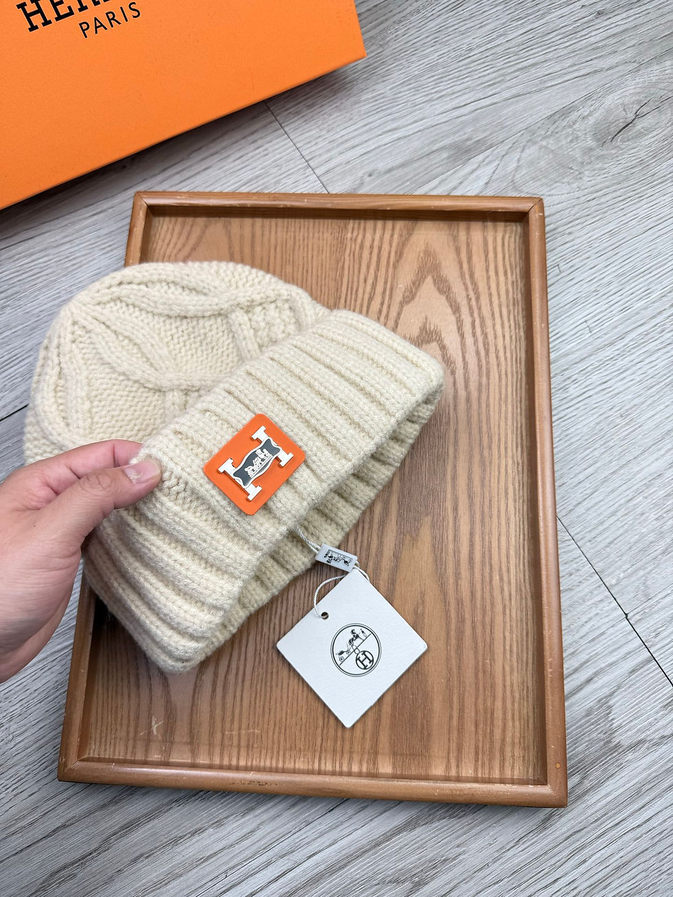 Thumbnail: Hermès Beanie