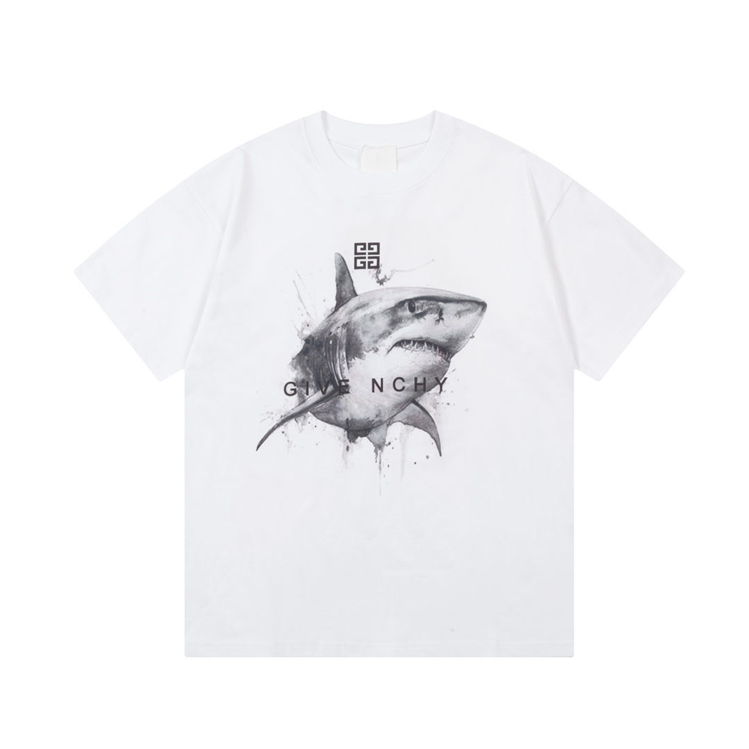 Givenchy T-shirt