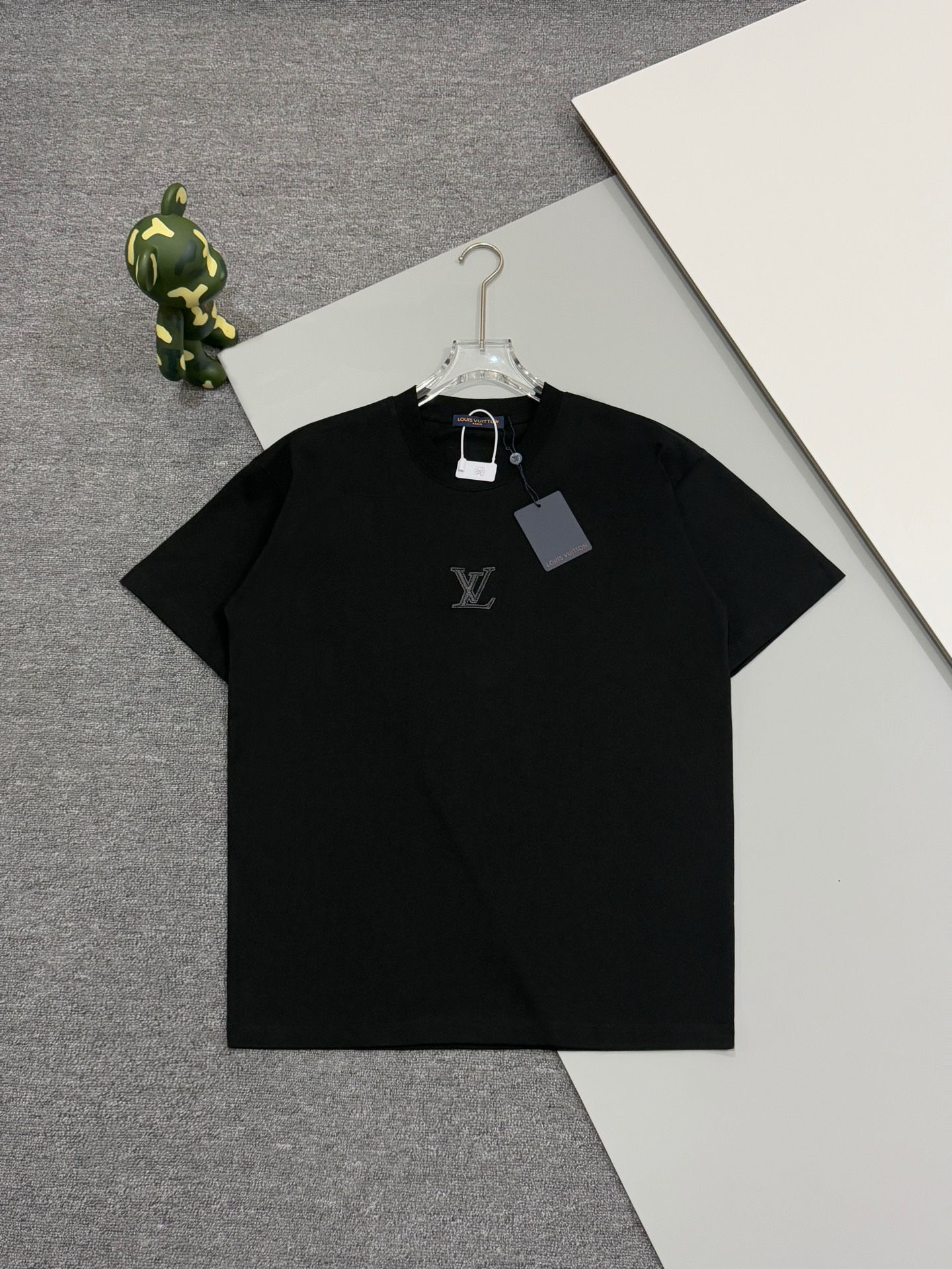 LV T-Shirt
