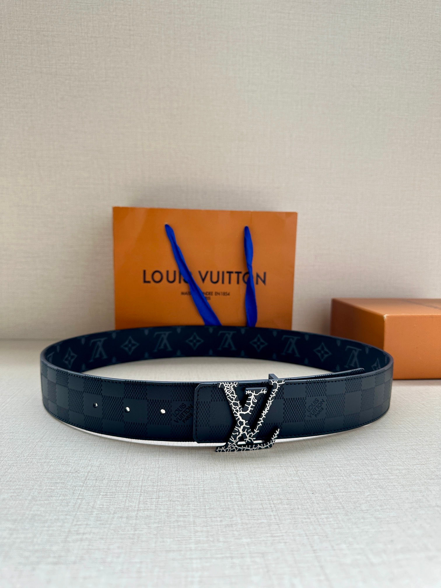 LV Belt