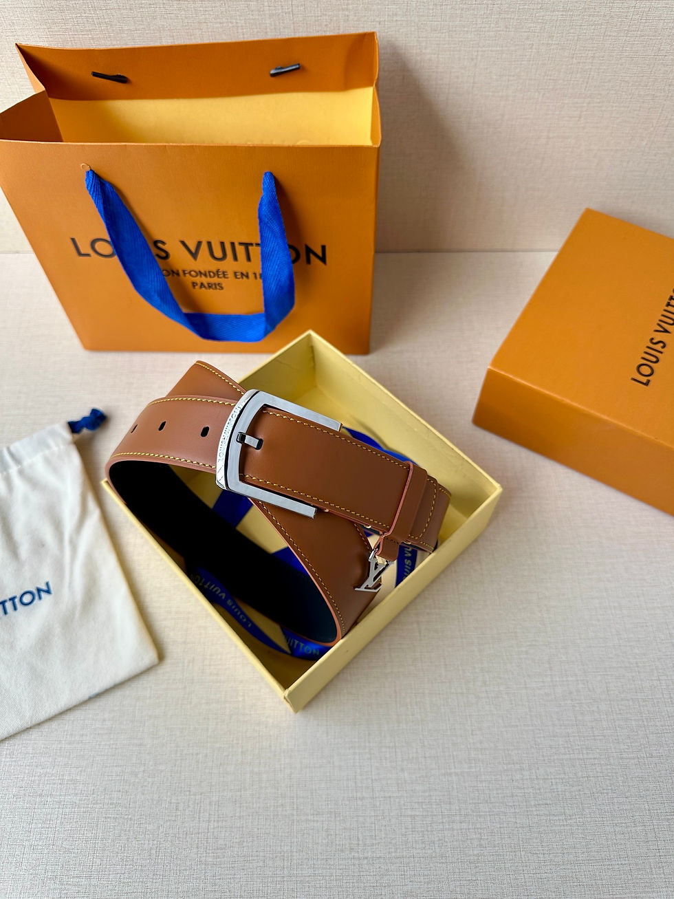 縮圖：LV Belt