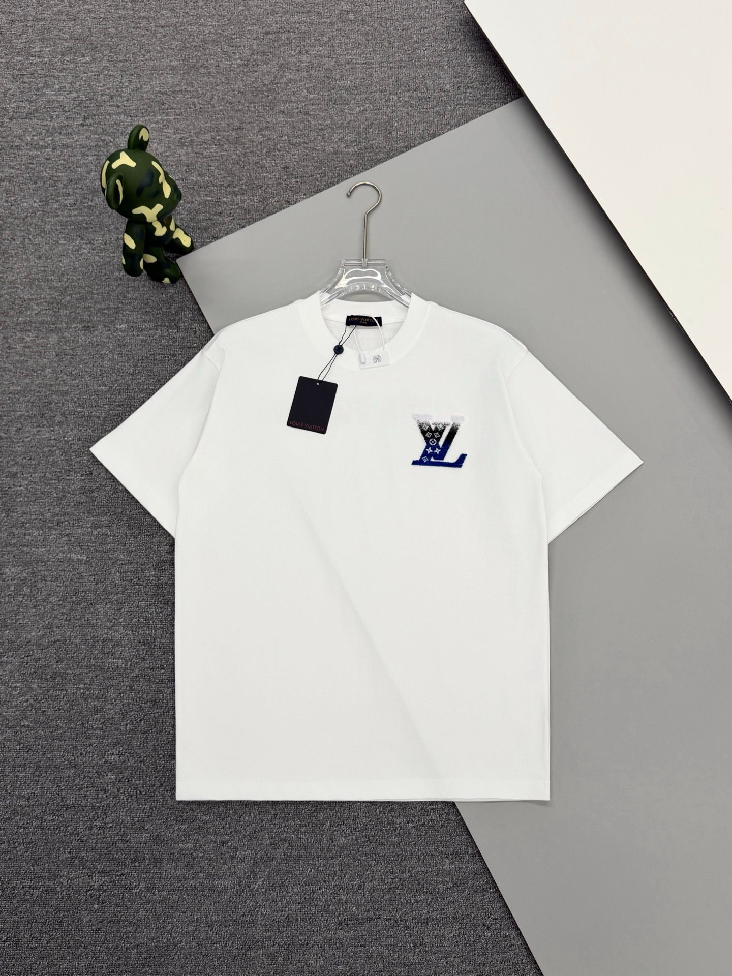 LV T-Shirt