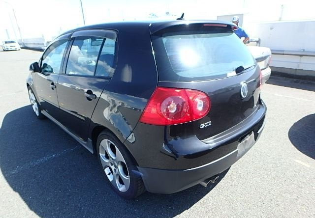 Thumbnail: VW Golf GTI 2005 Low Kms!