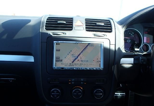 Thumbnail: VW Golf GTI 2005 Low Kms!