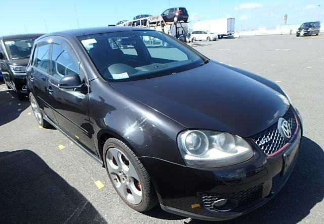 Thumbnail: VW Golf GTI 2005 Low Kms!