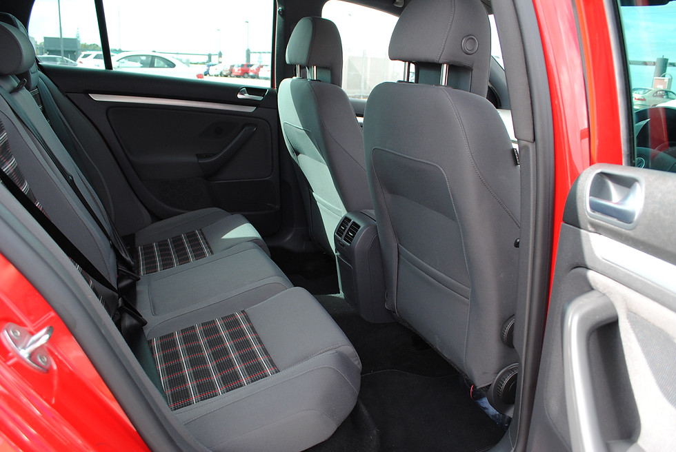 Thumbnail: Volkswagen Golf GTI 2008