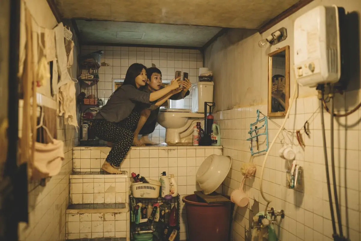 Banjiha style bathroom from Parasite