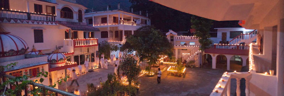 ashram.jpg