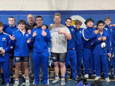 Eagles Varsity Wrestling Back on the Mat