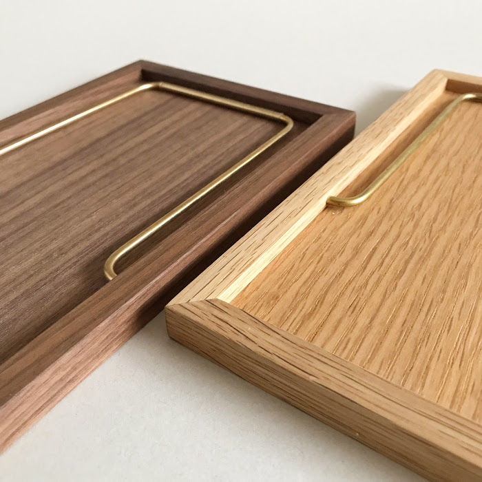 サムネイル： 黄金比の卓上鏡　ウォルナット