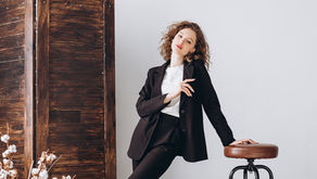 HOW TO WEAR MONOCHROMATIC