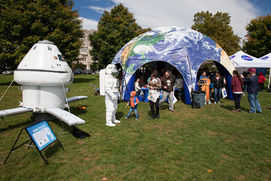 Inflatable Orion spacecraft prop
