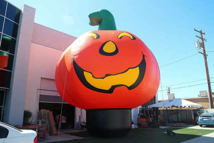 25ft Smiling Inflatable Jack O' Lantern
