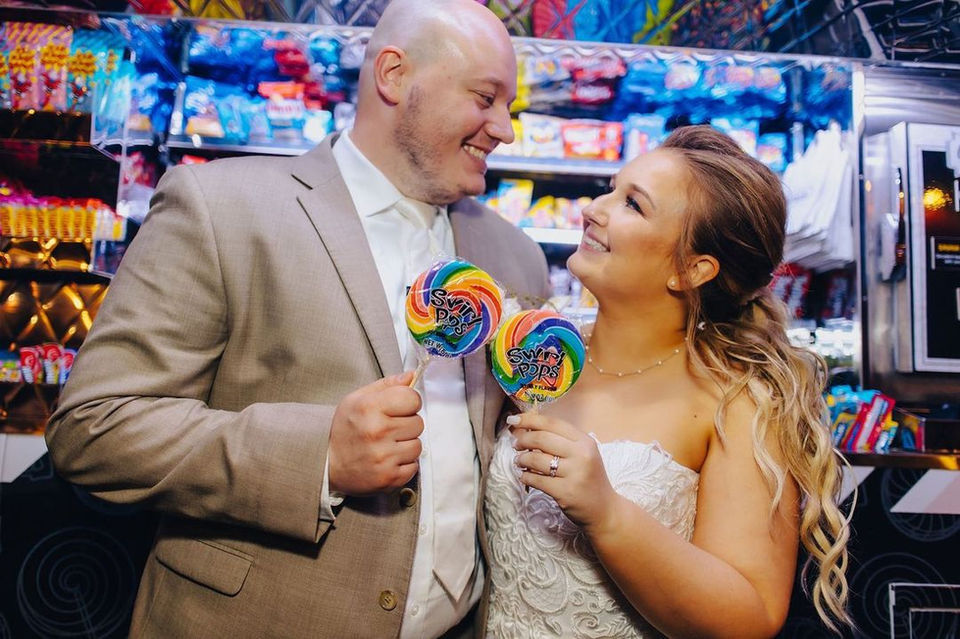 Curbside Confections Candy & Snack Truck