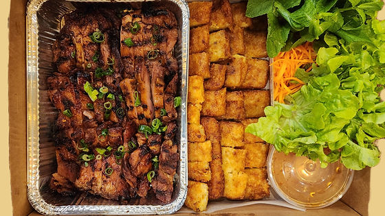 STICKY RICE w/ GRILLED CHICKEN (Serves 8)