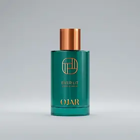 Influenced by traditional perfume rituals and a fusion of Eastern and Western savoir-faire, OJAR presents a refined collection of unisex fragrances.