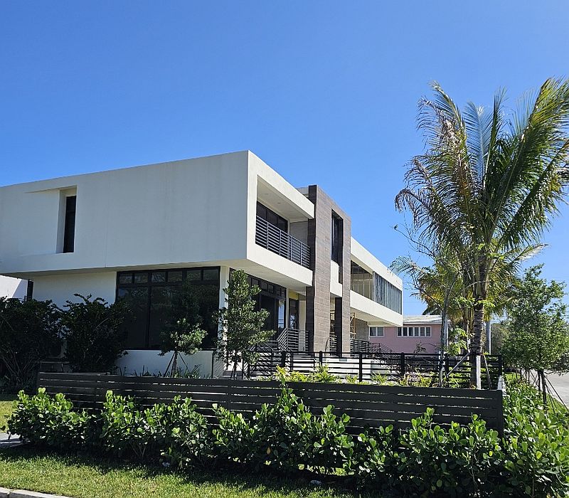 Hollywood Single Family
