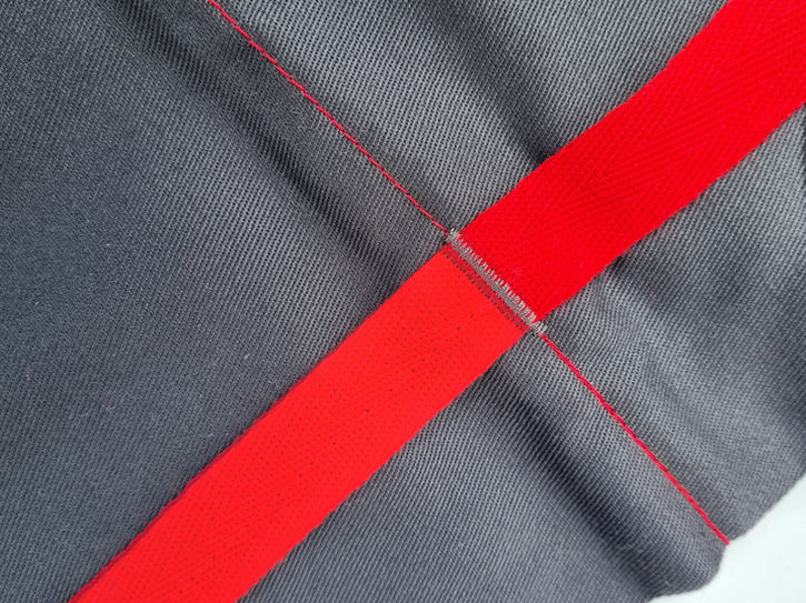 Detail look of Napflat Toddler Airplane Seat Extender