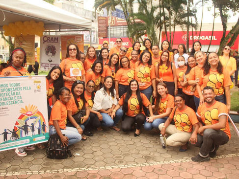 Prefeitura de Valença realiza caminhada que promove o cuidado com a criança e o adolescente