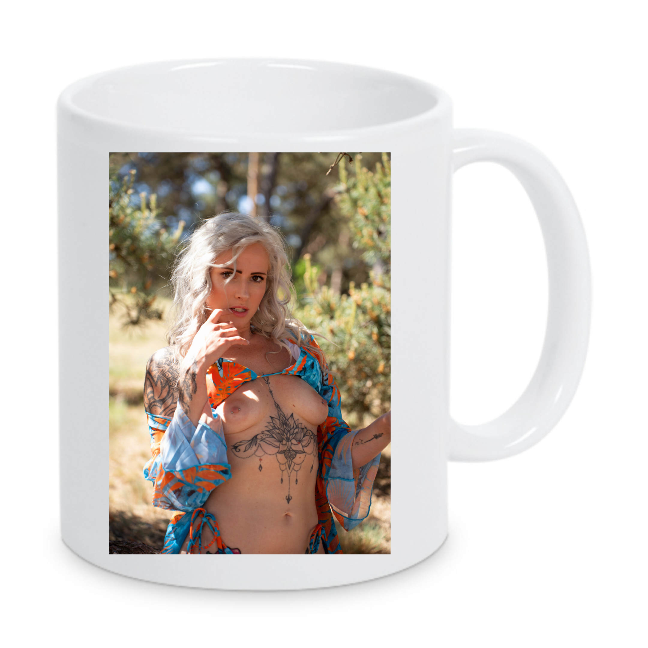 Mok | Caution: hot boobs