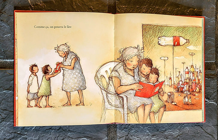 Regarde, un livre !  Freya Blackwood  (Contributor) ,  Libby Gleeson  (Contributor) ,  Suz