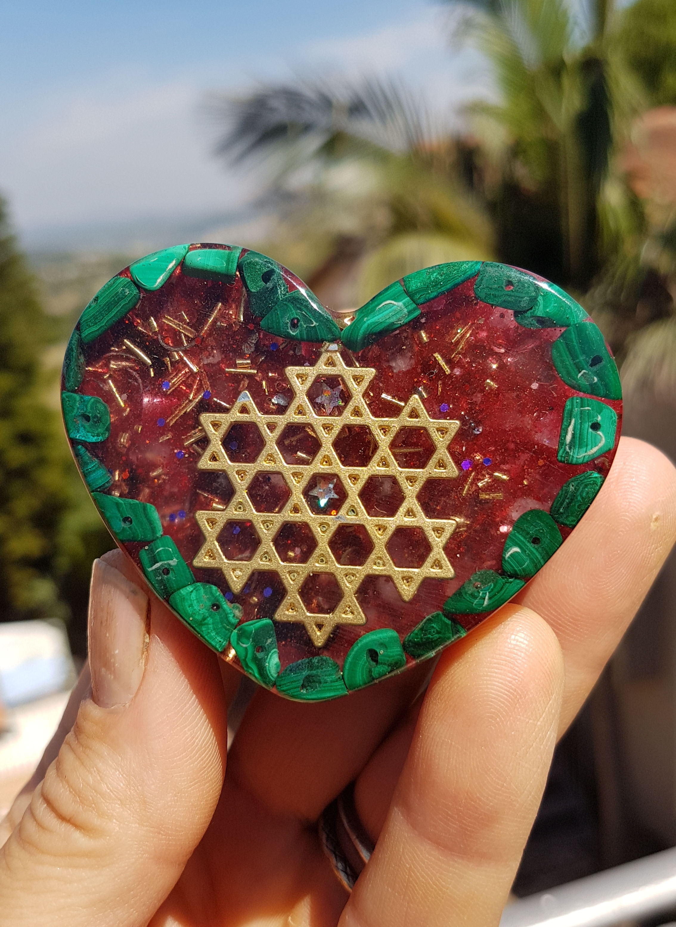 לב מנדלת מגן דוד ומלכית