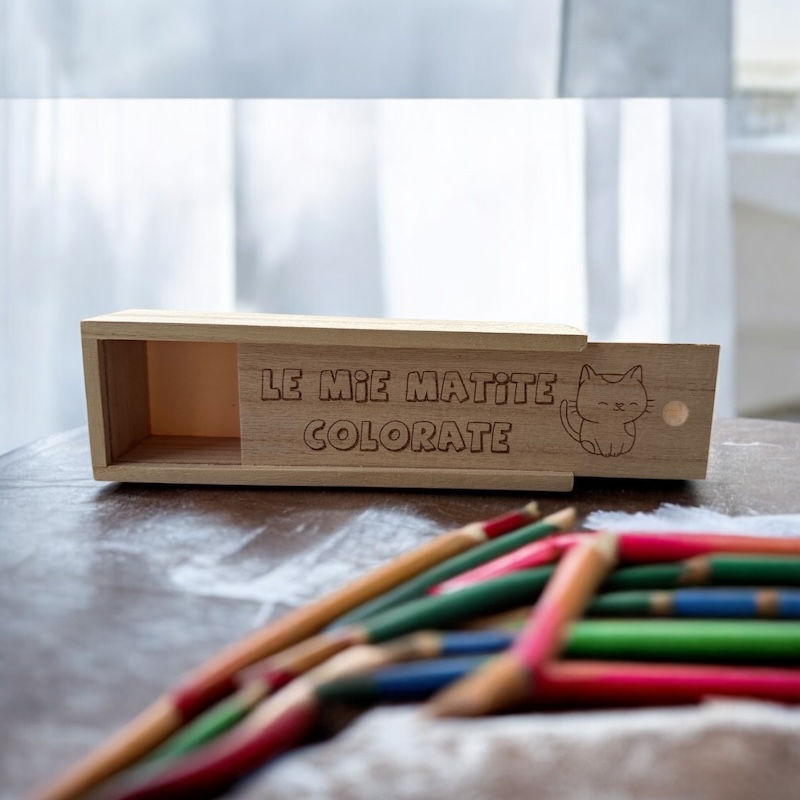 Scatola per matite in legno "La mia prima scatola di matite colorate" +gatto