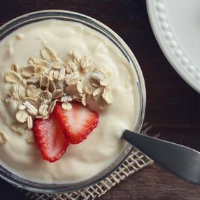 زبادي بالشوفان والعسل