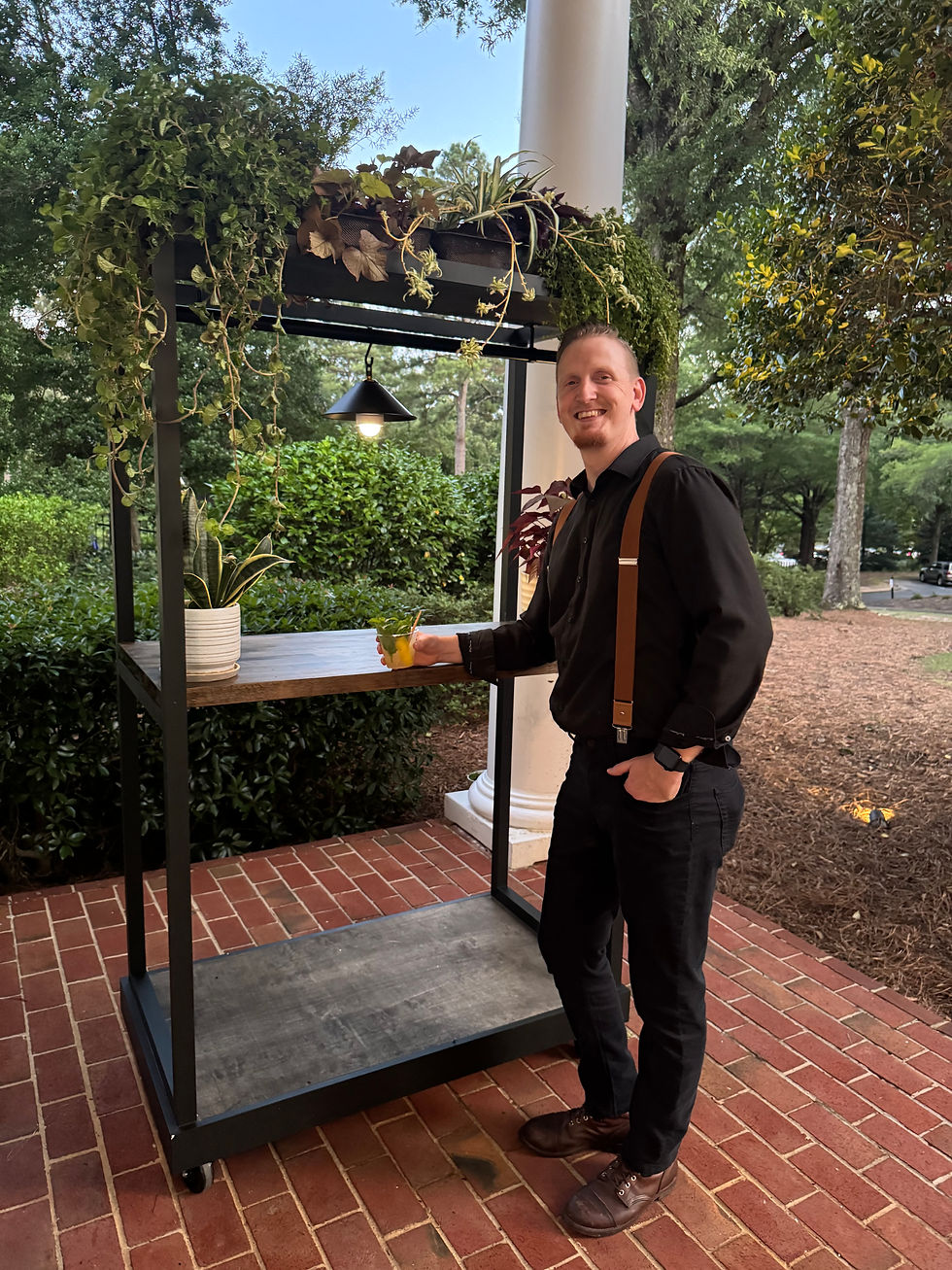 Solo Garden Bar.