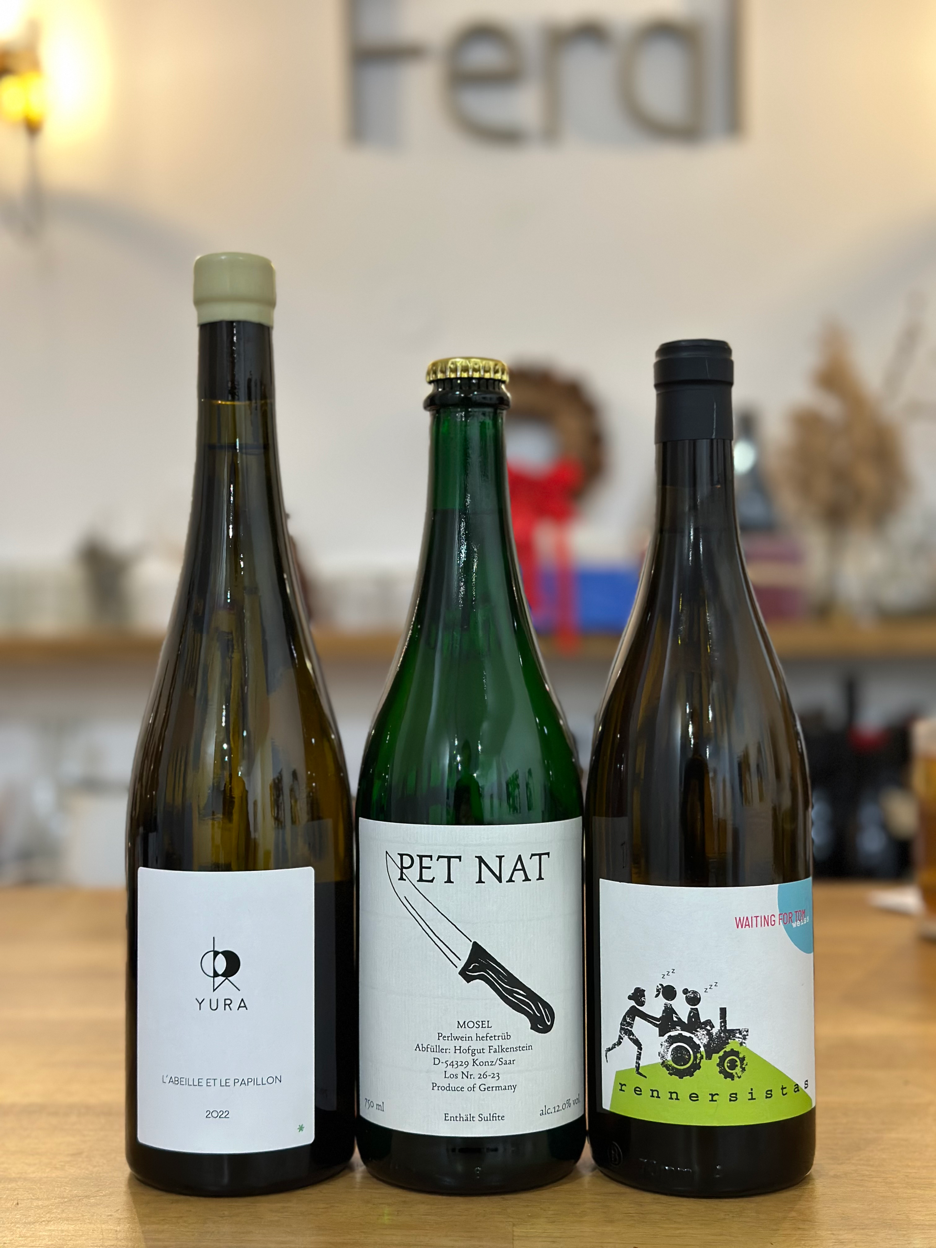 2022 Yura L'Abeille et Le Papillon Package