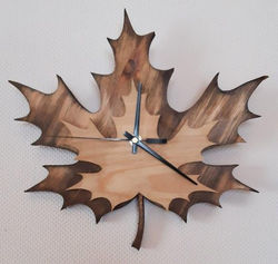 Horloge feuille d'érable