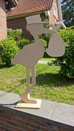 media-share-0-02-04-019be9c61c8dfdc4eb70ea863c28f17f8c5d7b700583422ca6386c603c7b223f-fe5cf