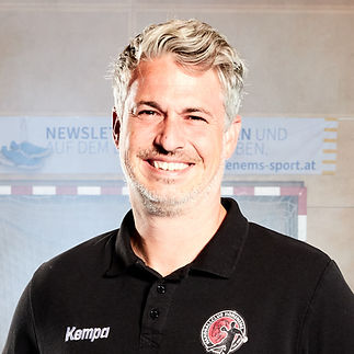 mU12-Coach James Linder