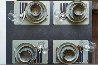 der Tisch ist gedeckt