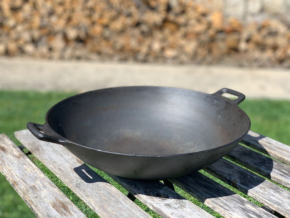 LAVA - Liatinový WOK