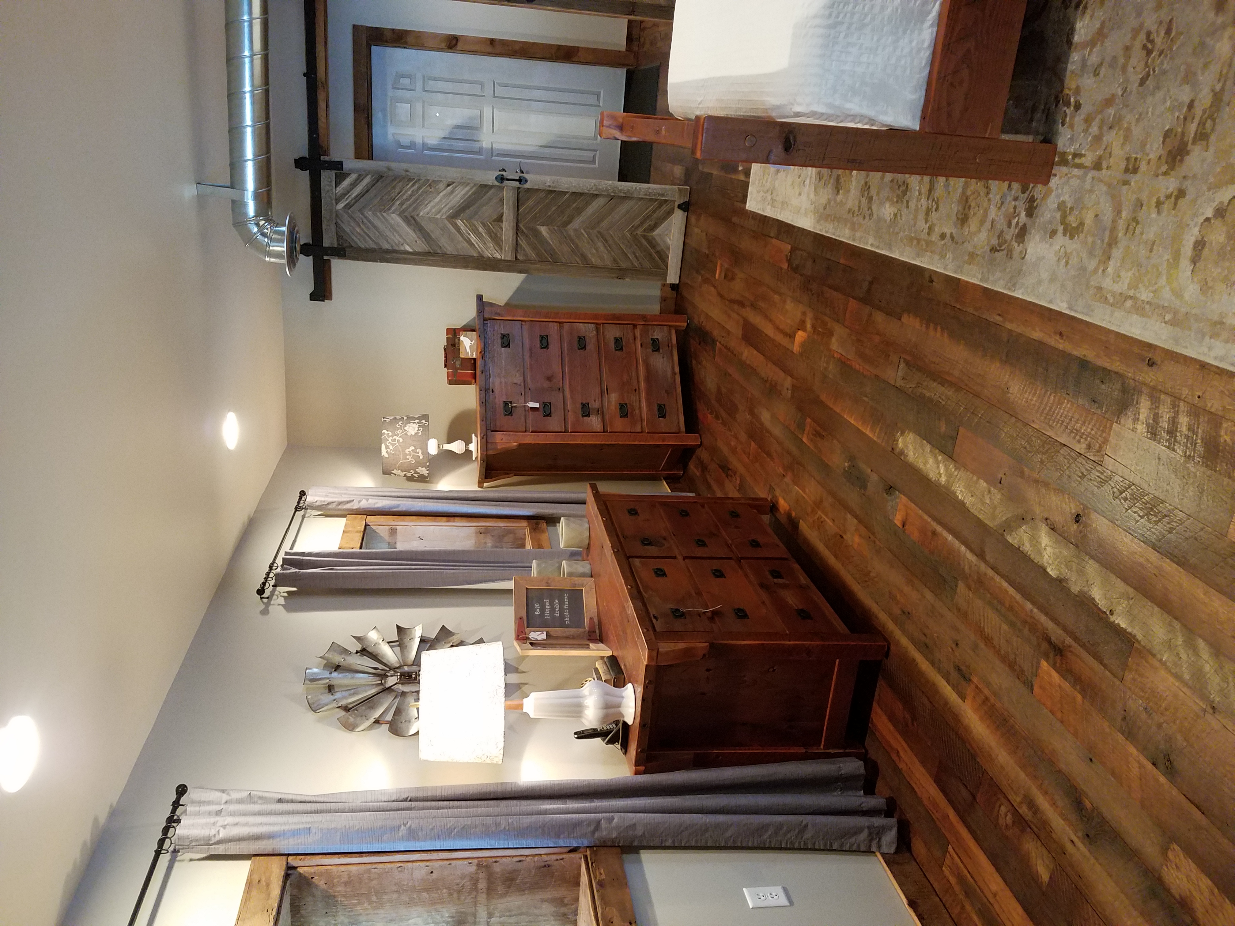 Reclaimed Barn Wood Sales The Barnwood Company Llc United States