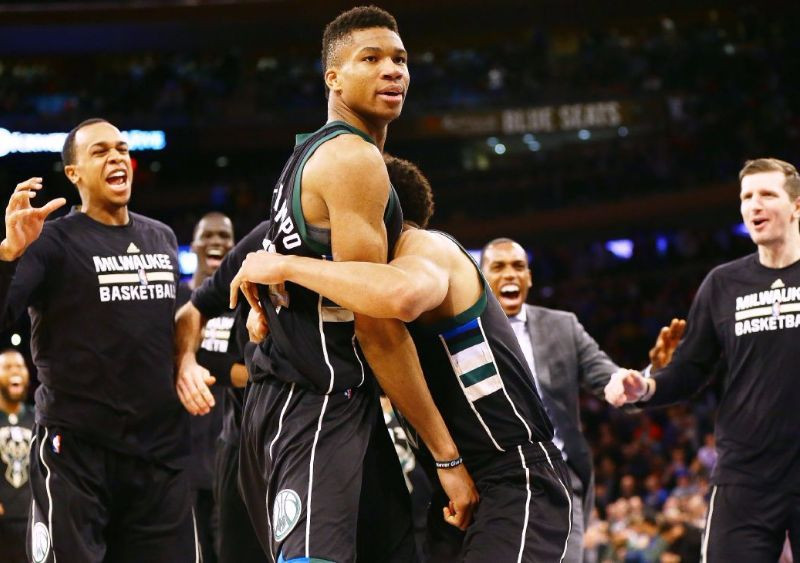Giannis_Antetokounmpo_Around_the_Game