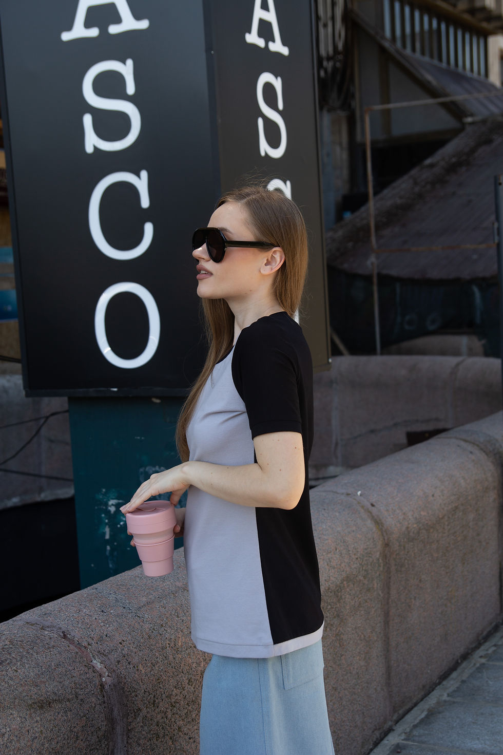 Прев'ю: Чорно-сіра футболка з бавовни