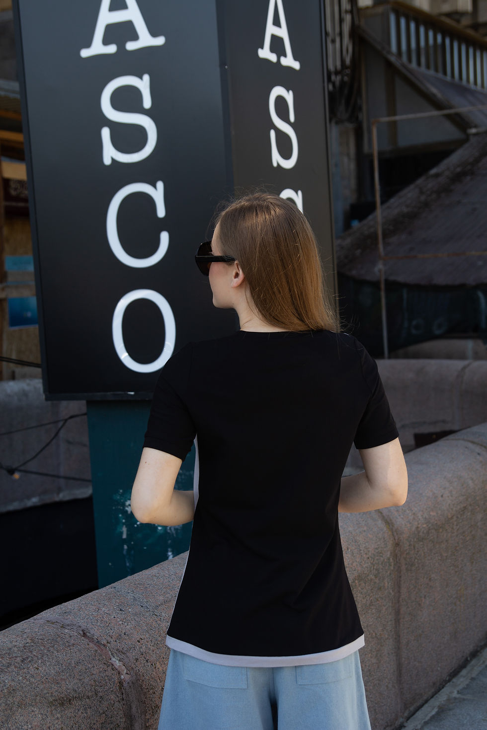 Прев'ю: Чорно-сіра футболка з бавовни