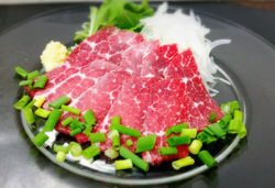 馬刺し