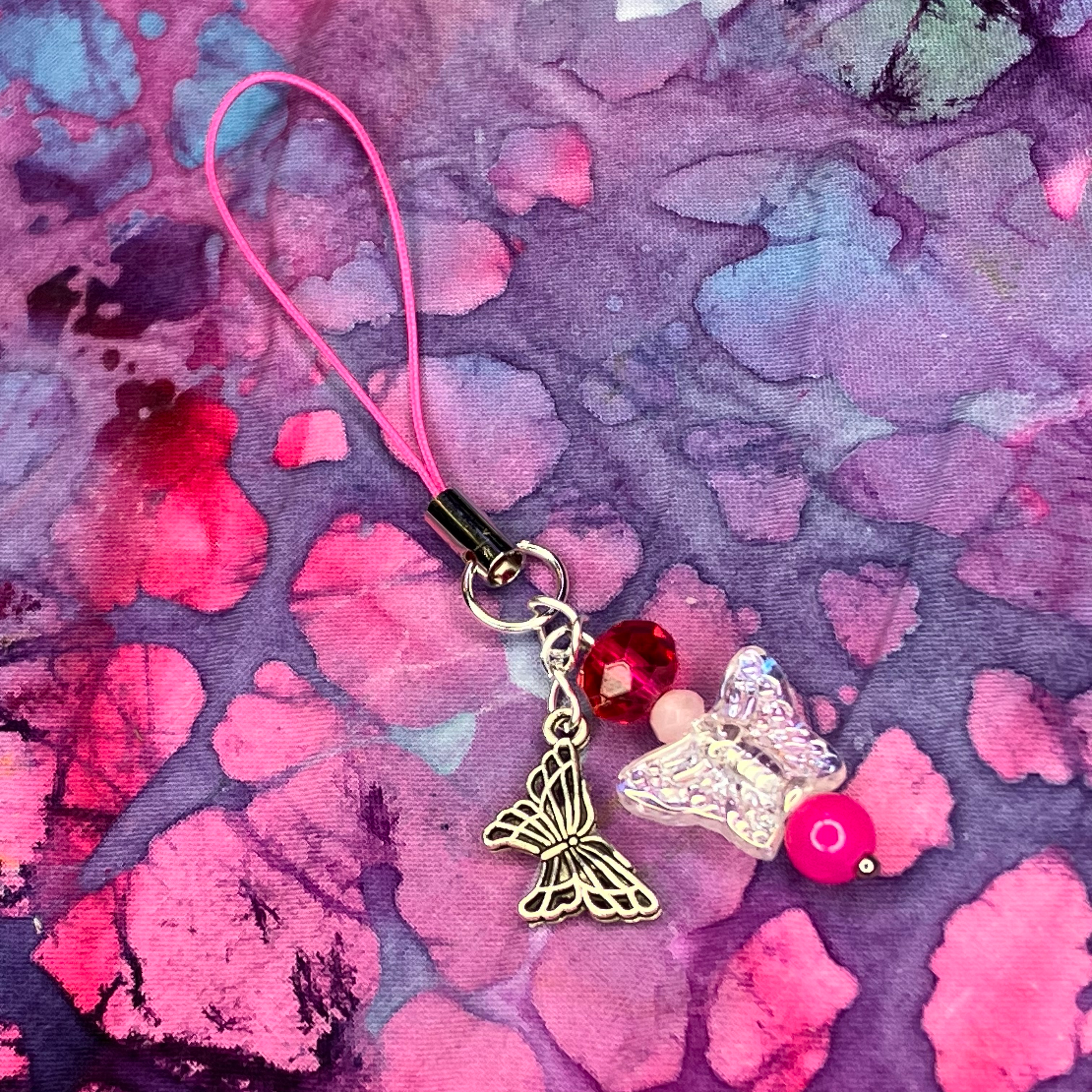 pink butterfly phone charm 💖🦋