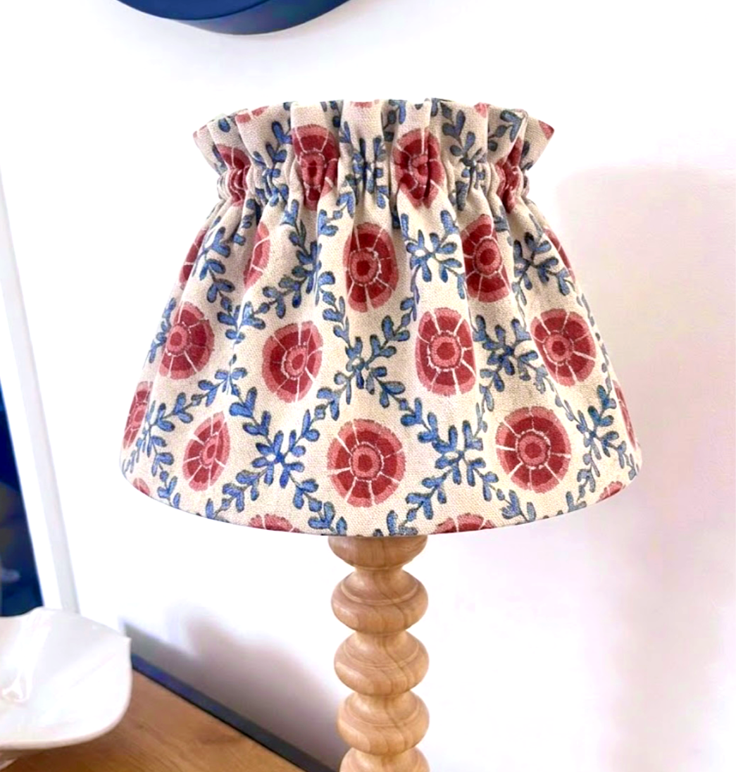 Gathered slip over lamp shade in relax style blue red floral