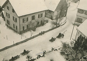 Glocken 1942 003_edited.jpg