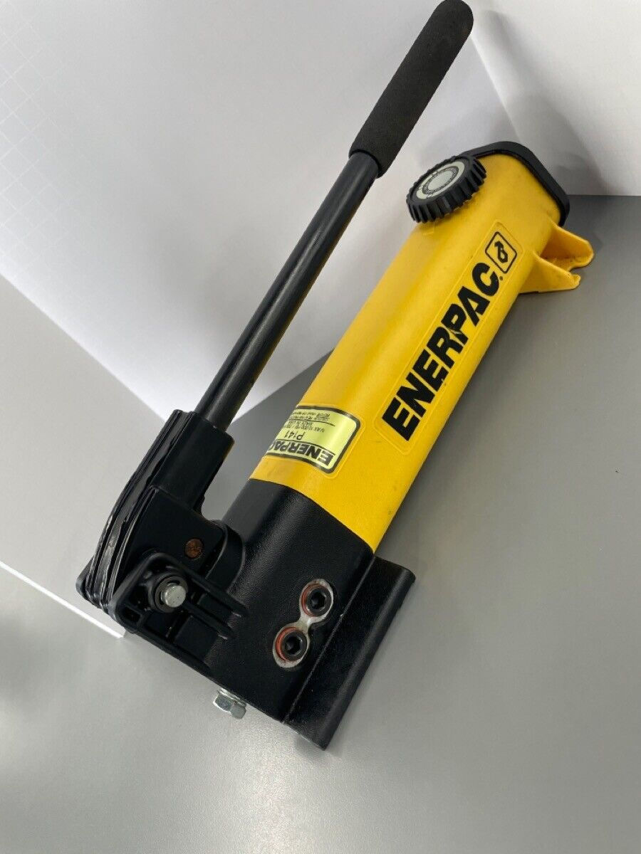 Thumbnail: ENERPAC P141 SINGLE SPEED HYDRAULIC HAND PUMP 700 BAR/10,000 PSI (PD3032578)